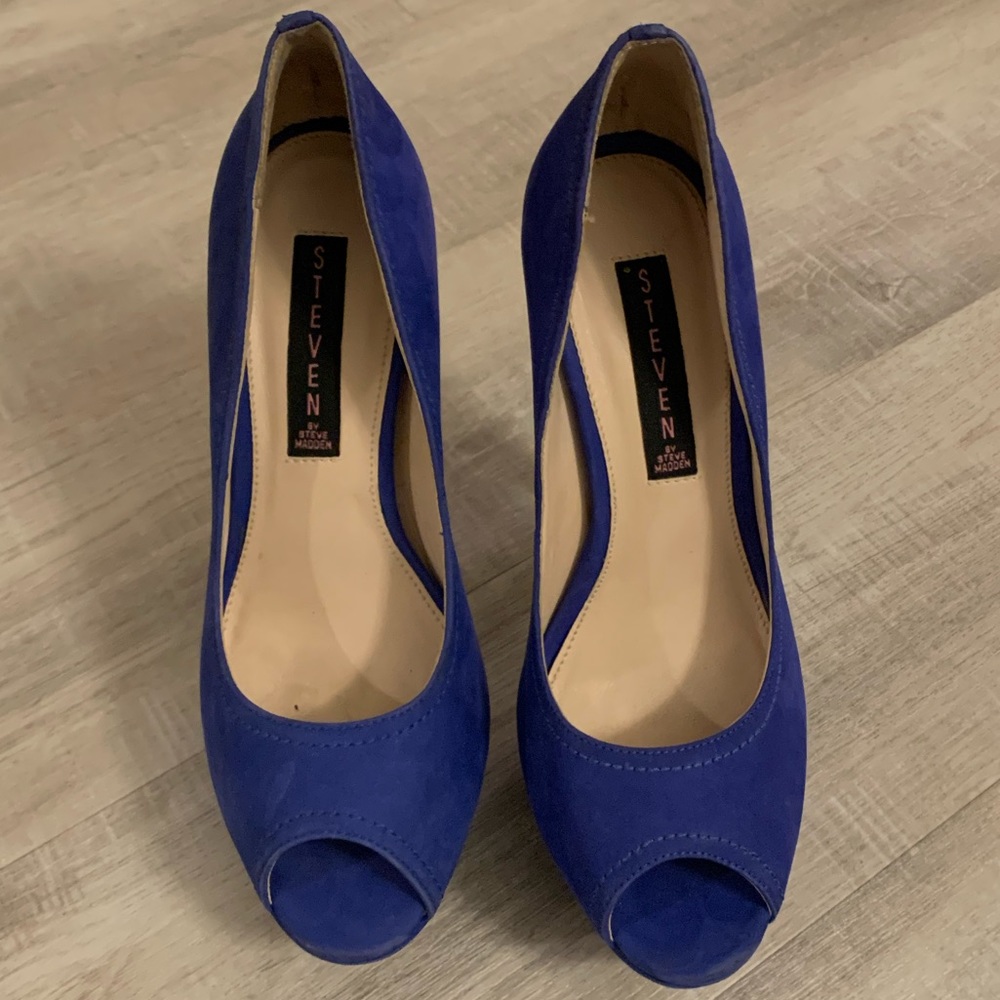 STEVEN by Steve Madden blue size peep toe heels
